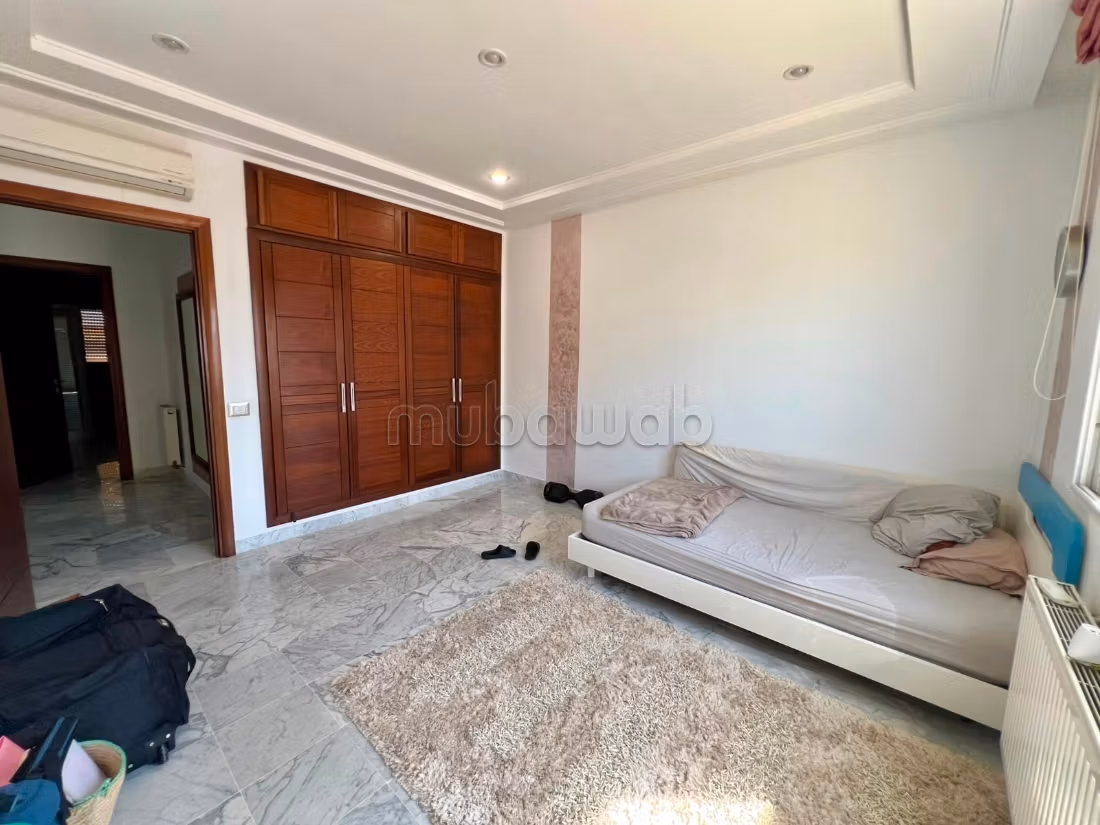 S3 200m² a louer jardins de carthage 2350 dt