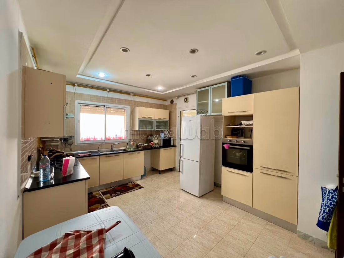 S3 200m² a louer jardins de carthage 2350 dt