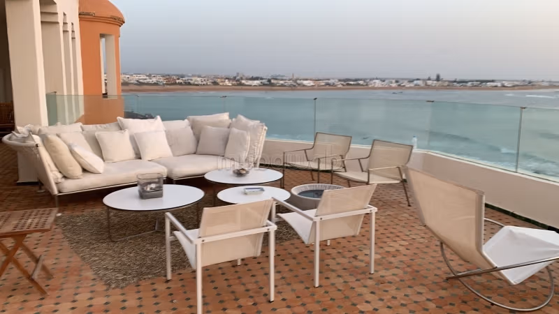Apartment 1 front line to the sea 350m2