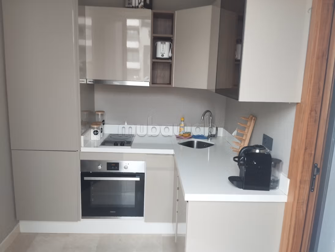 Appartamento molto bello in affitto a Les princesses. Superficie totale 50 m². Arredato