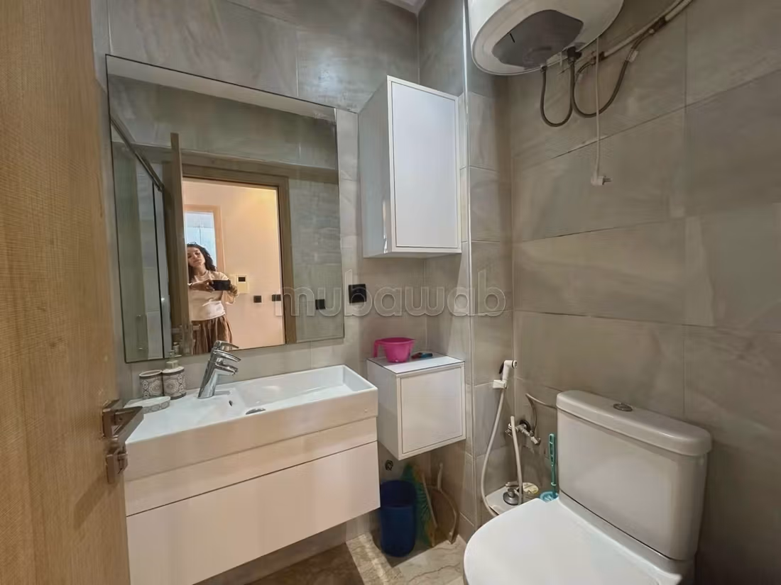 Bel appartement à vendre à Bourgogne Ouest. 1 chambre. Avec ascenseur et terrasse — 6