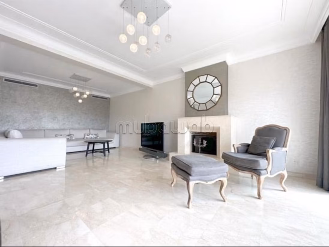 Trouvez un appartement à acheter dans le Triangle d'Or. Dimension 210 m²