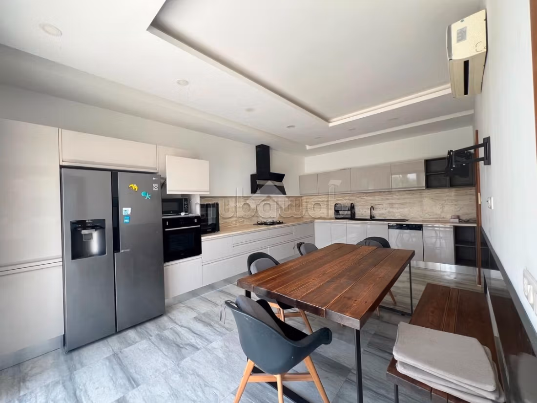 Villa floor for rent