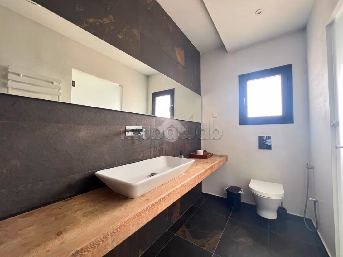 Villa floor for rent