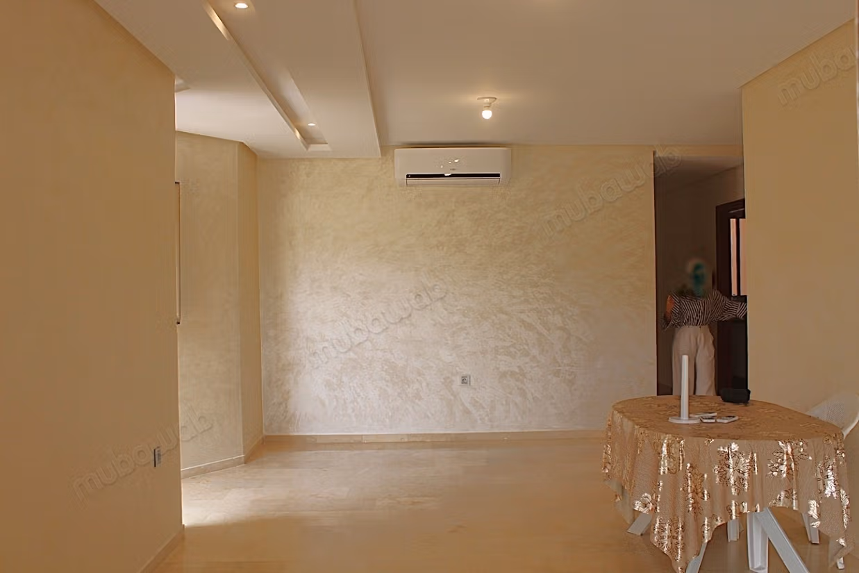 Appartement de trois chambres avec jardin privatif