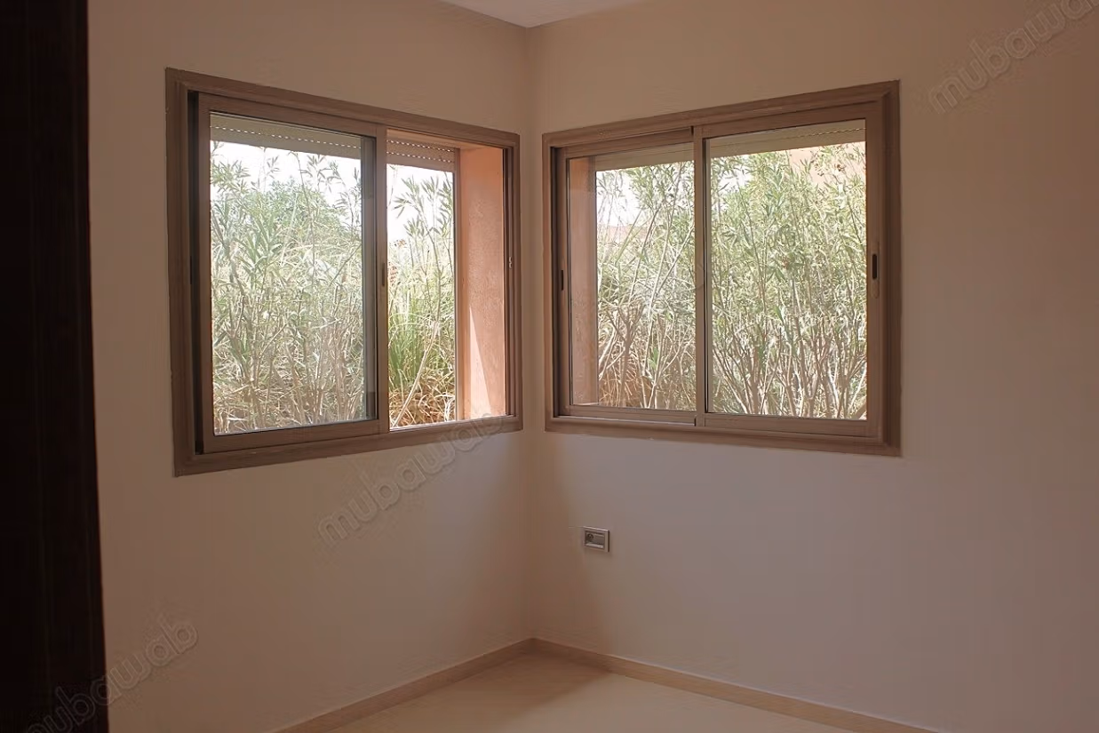 Appartement de trois chambres avec jardin privatif