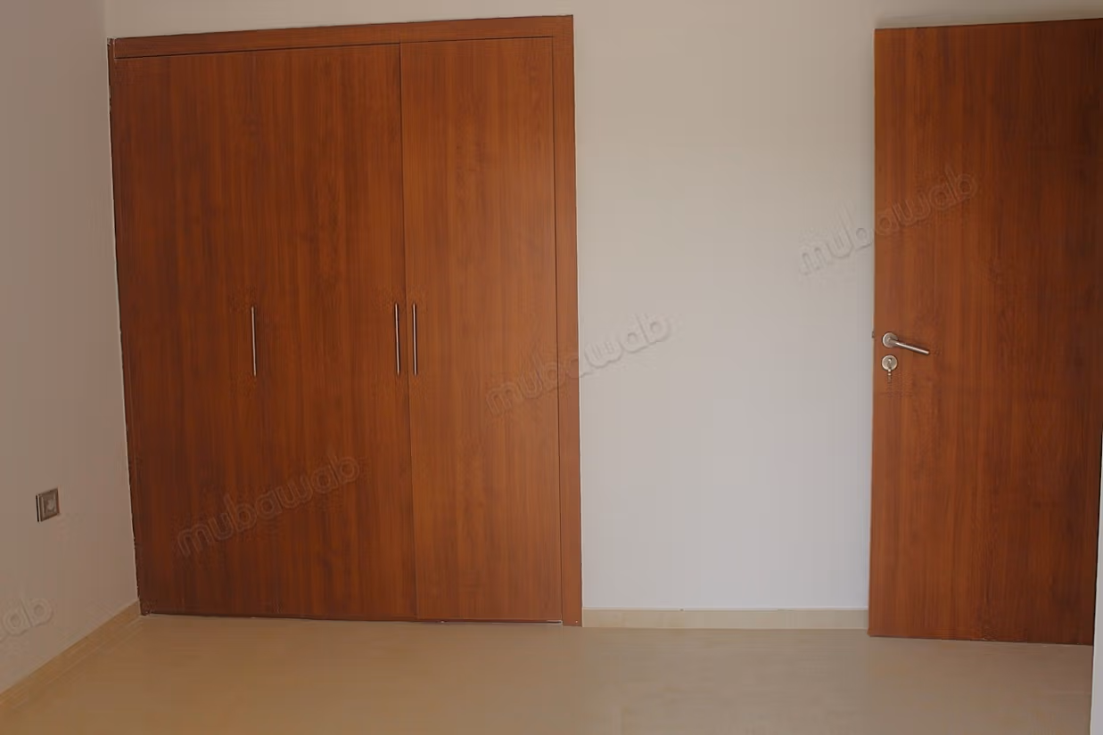 Appartement de trois chambres avec jardin privatif