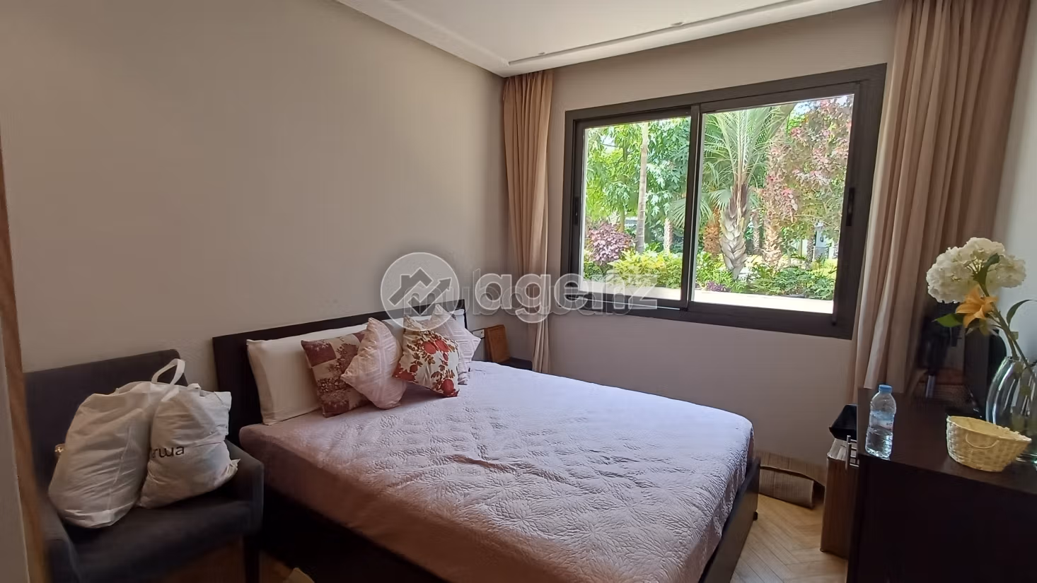 Appartement 215 m² à Ville Verte — 8