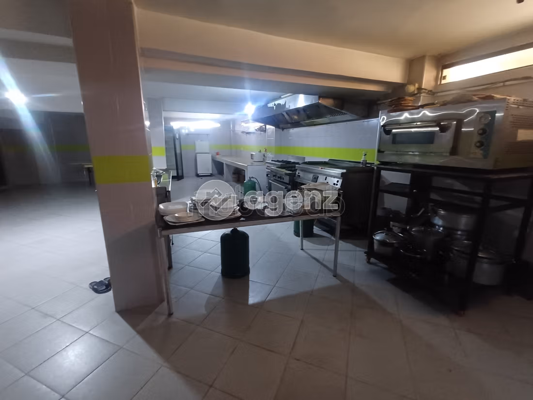 Comercio en venta 225 m² Bouznika Benslimane