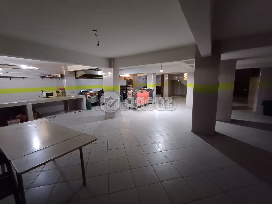 Comercio en venta 225 m² Bouznika Benslimane