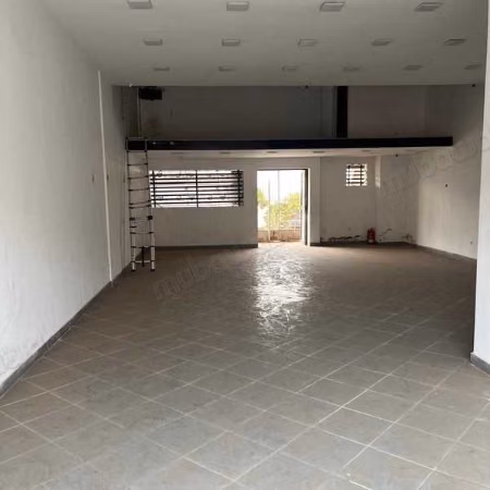 Local commercial à Louer de 88.0 m² à Casablanca, Almaz Hay Hassani