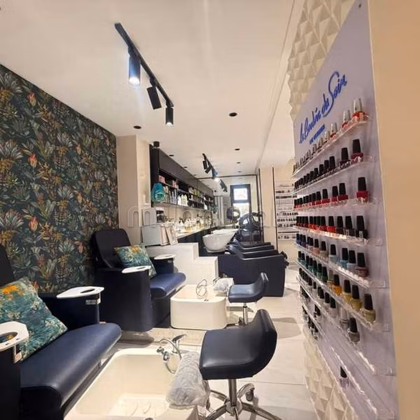 Local comercial a la venta de 163.0 m² en Casablanca, Racine