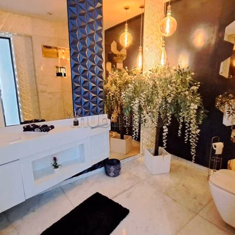 Local comercial a la venta de 163.0 m² en Casablanca, Racine