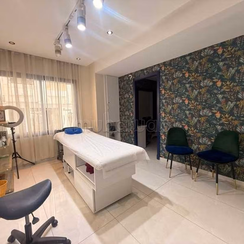 Local comercial a la venta de 163.0 m² en Casablanca, Racine