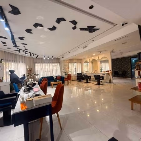 Local comercial a la venta de 163.0 m² en Casablanca, Racine