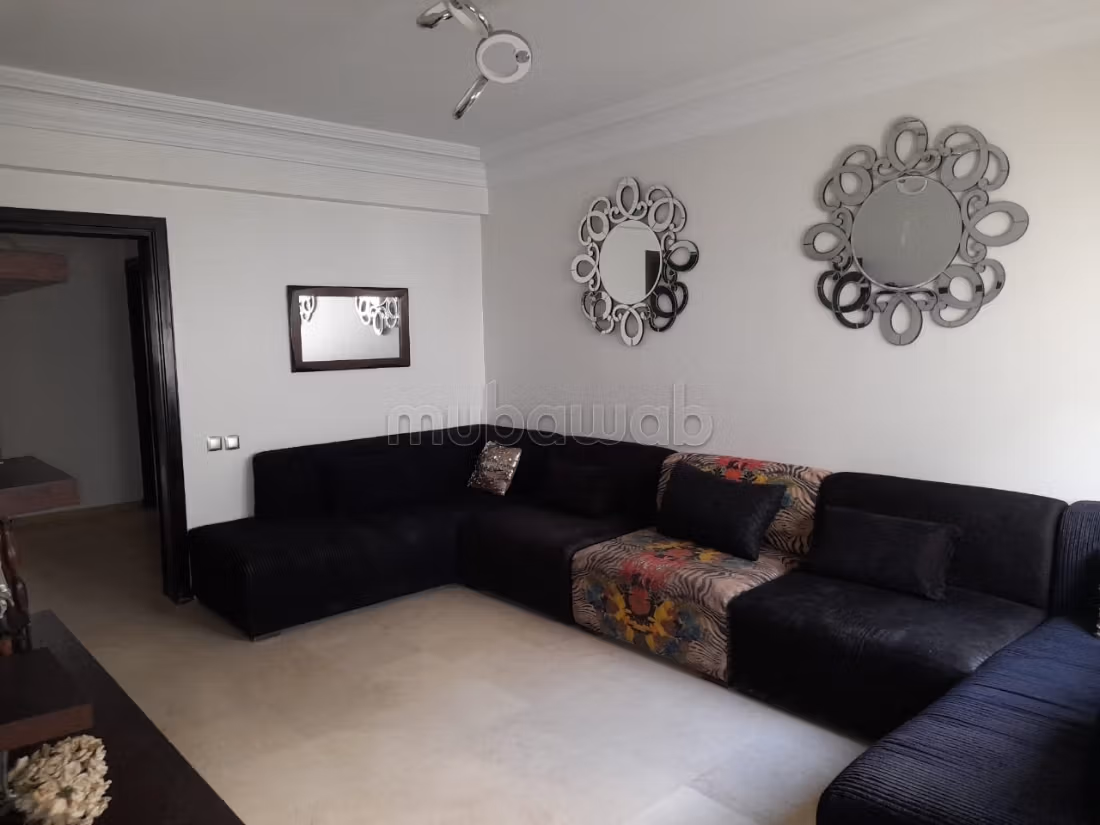 Vend appartement à Triangle d'Or. 
4 pièces confortables — 4