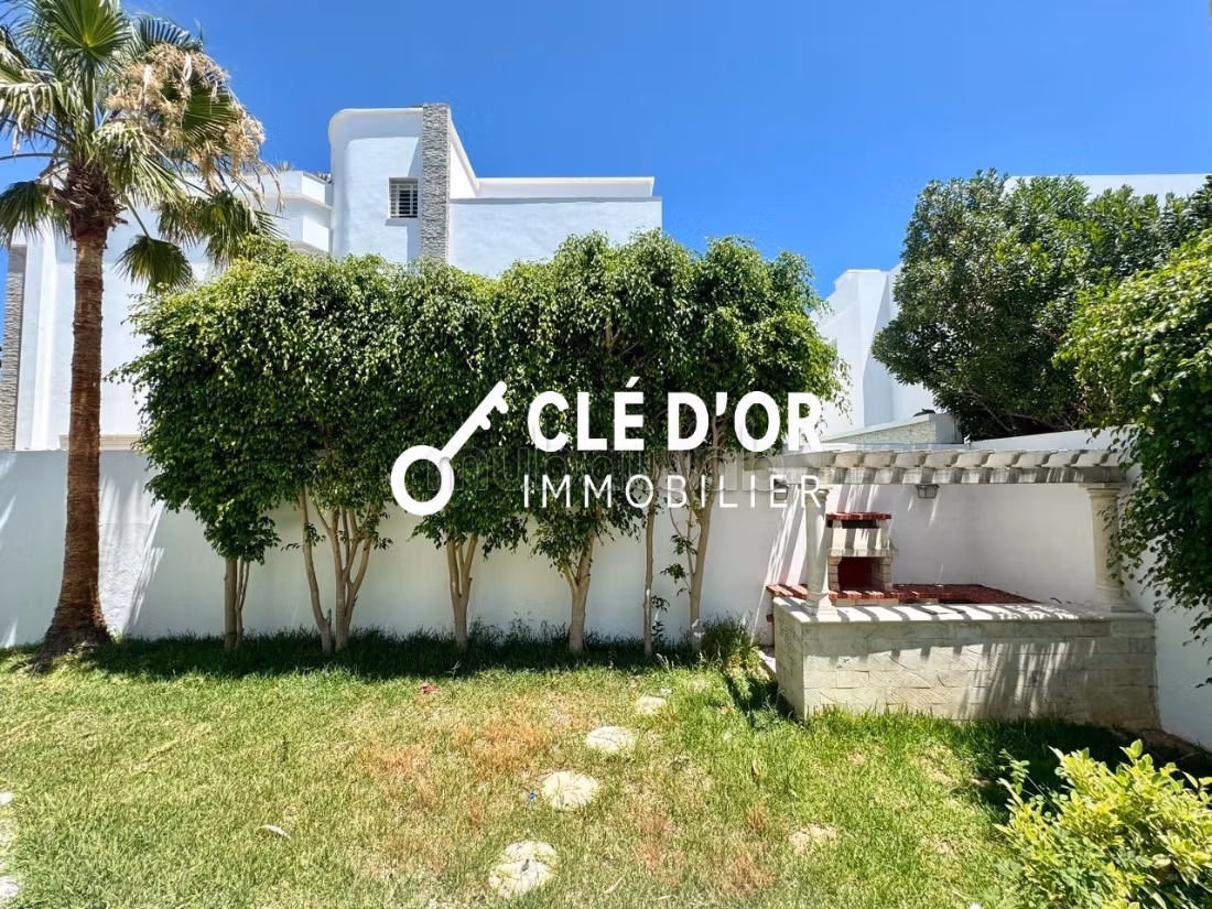 Charming villa with pool for rent in Gammarth