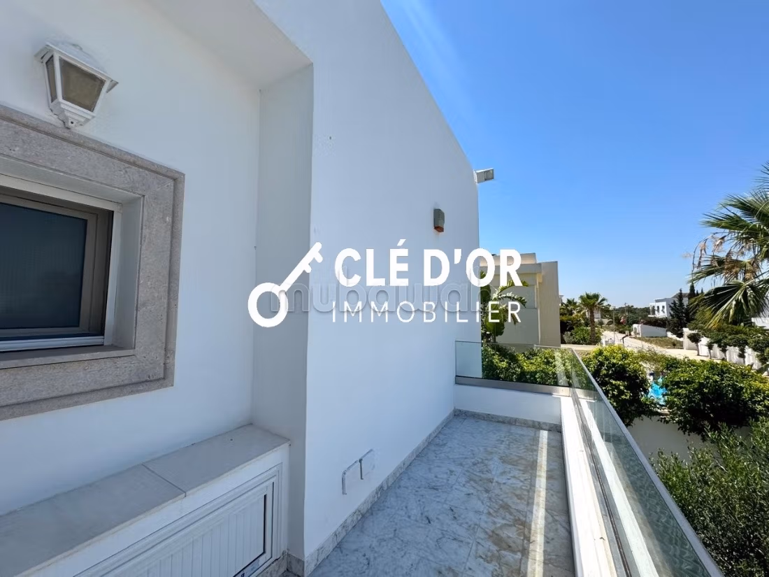 Charming villa with pool for rent in Gammarth