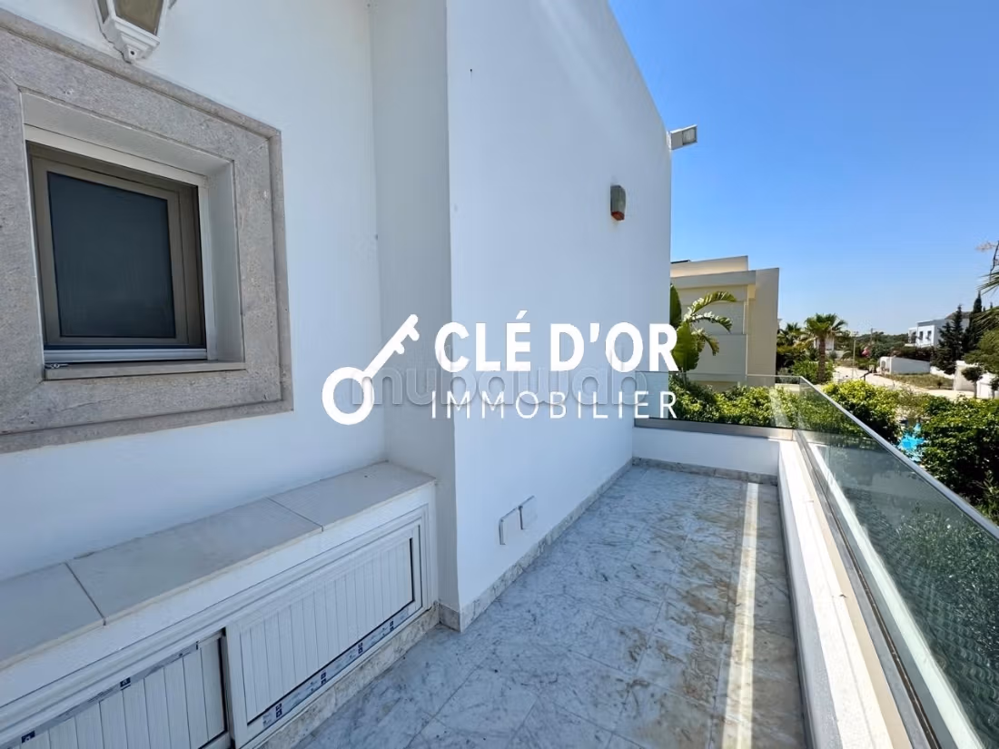 Charming villa with pool for rent in Gammarth