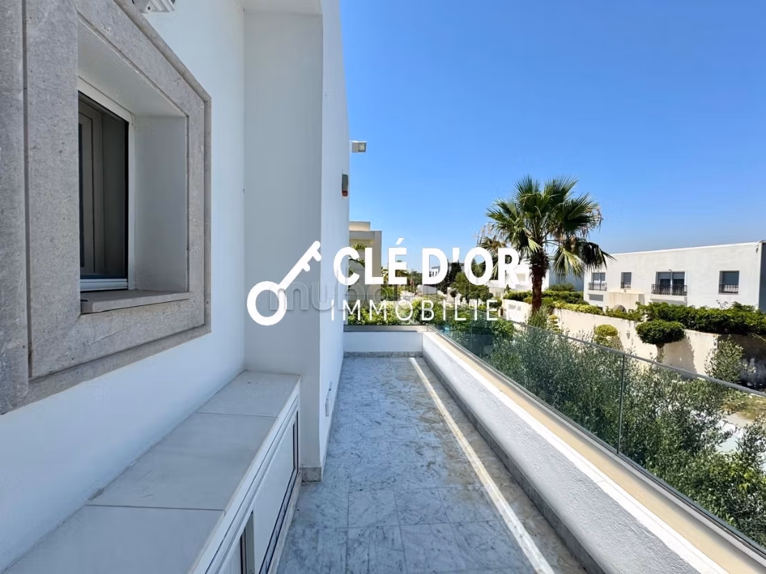 Charming villa with pool for rent in Gammarth