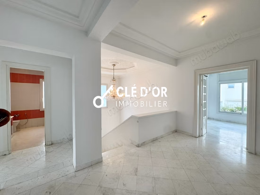 Charmante villa avec piscine à louer à Gammarth