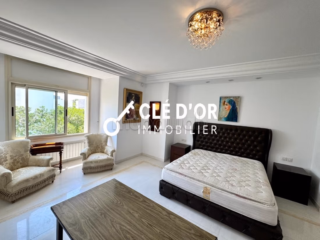 Charming villa with pool for rent in Gammarth