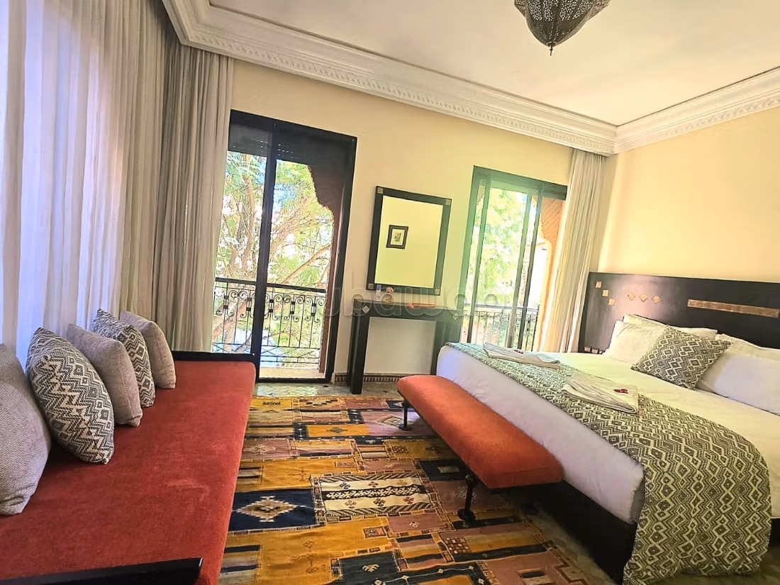 Somptueuse villa à louer à Route de Ouarzazate.
Surface totale 310 m².
Bien meublé