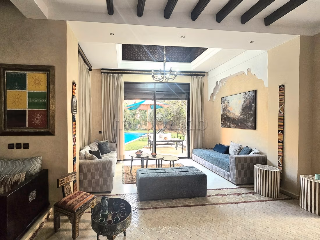 Somptueuse villa à louer à Route de Ouarzazate.
Surface totale 310 m².
Bien meublé