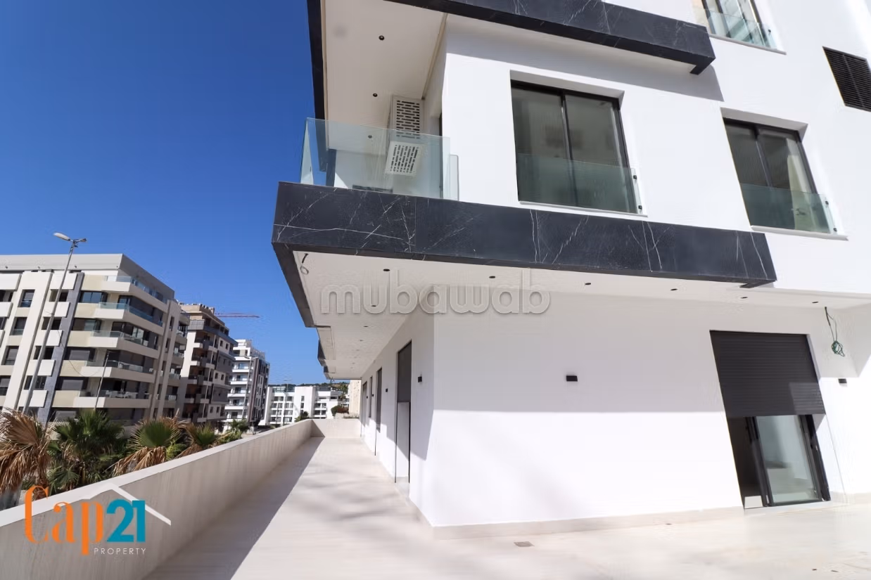 Spacious Apartment in Malabata Hills