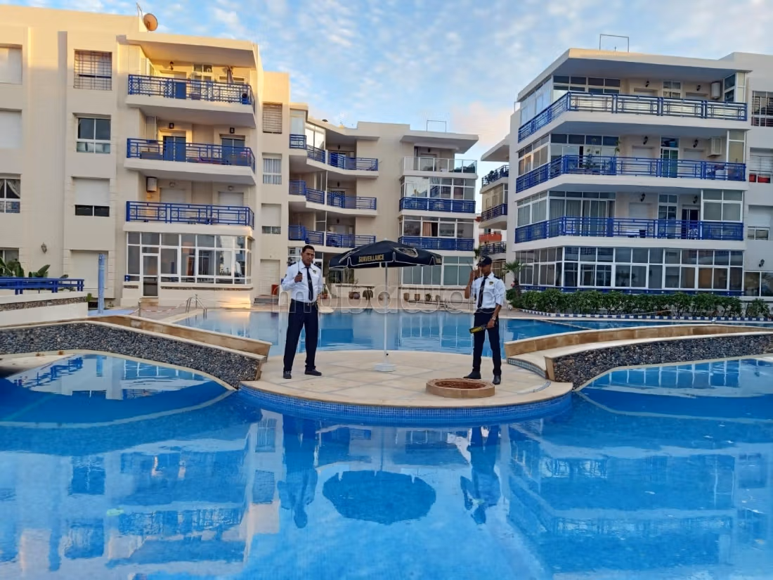 Apartment facing La Siesta beach