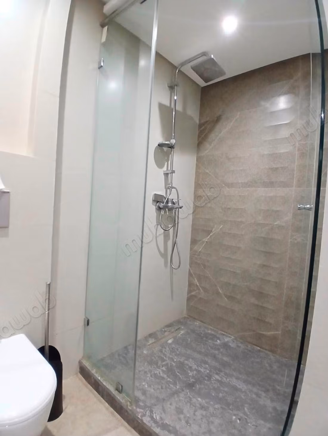 Studio bourgoune meuble