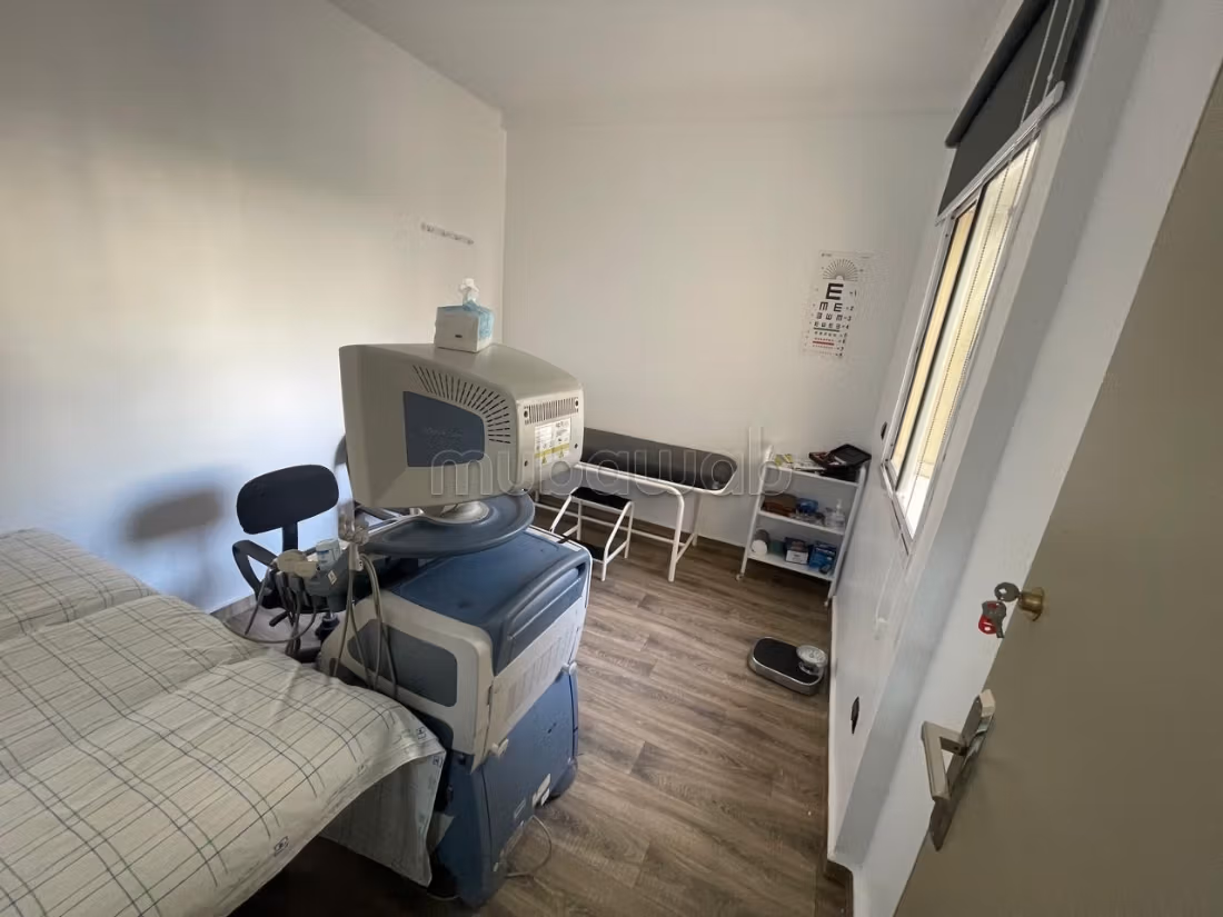 Consulta médica equipada en venta Casablanca