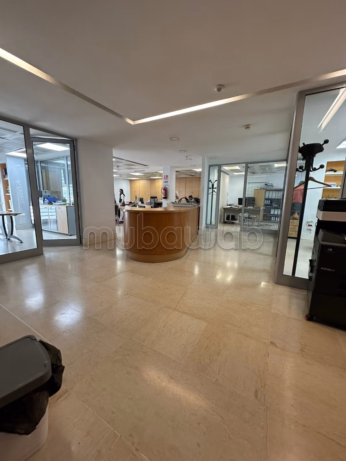 In affitto edificio per uffici a Cité Jardins