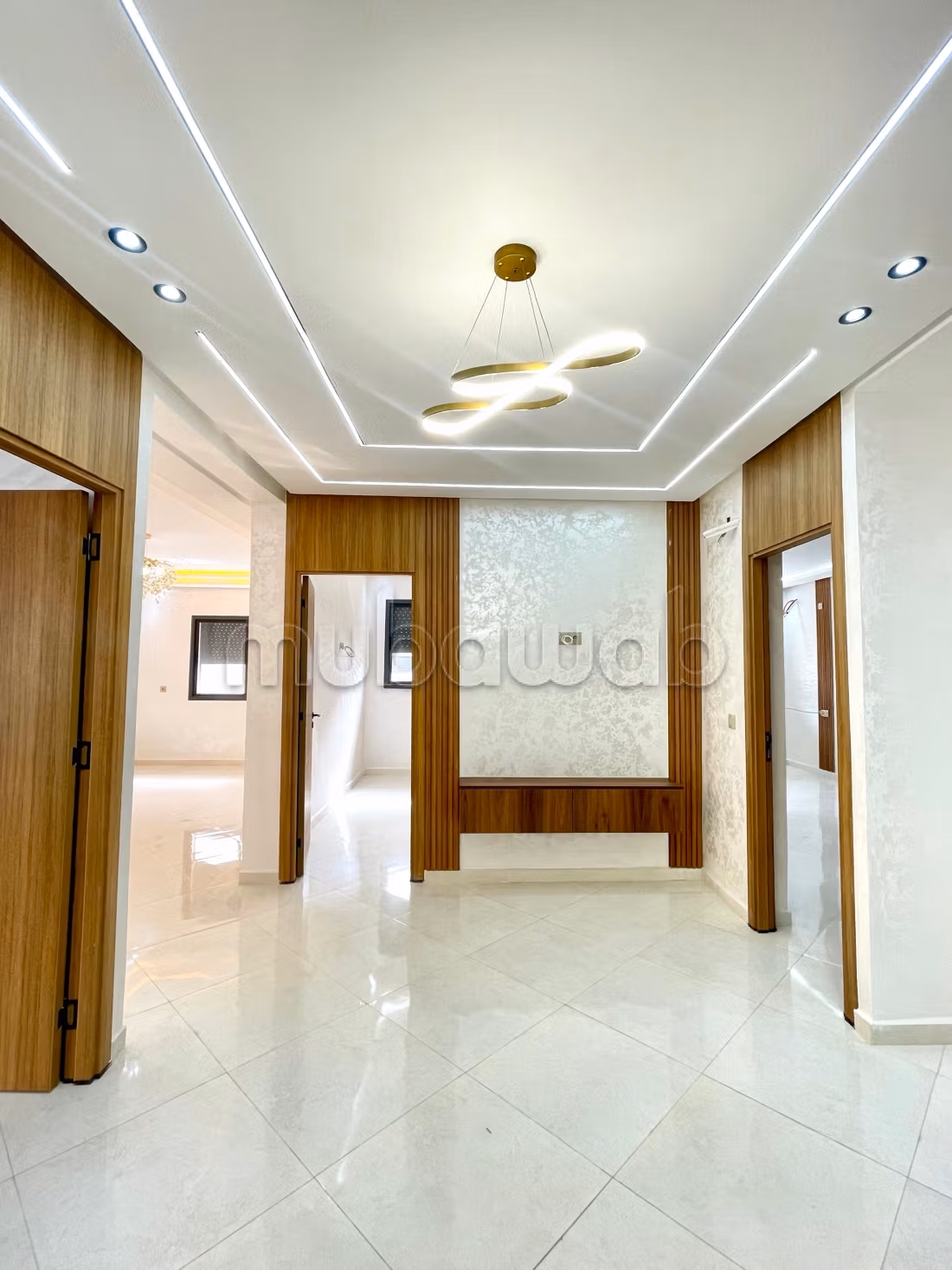 Appartement à vendre à Bouznika. 3 chambres. Porte blindée, salon marocain — 2