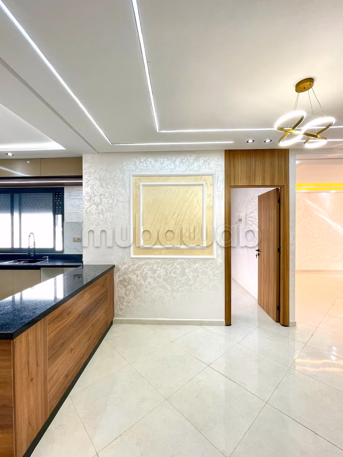 Appartement à vendre à Bouznika. 3 chambres. Porte blindée, salon marocain — 3