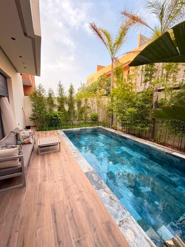Luxury villa for rent on Route de Tahanaout. Total area 300 m²