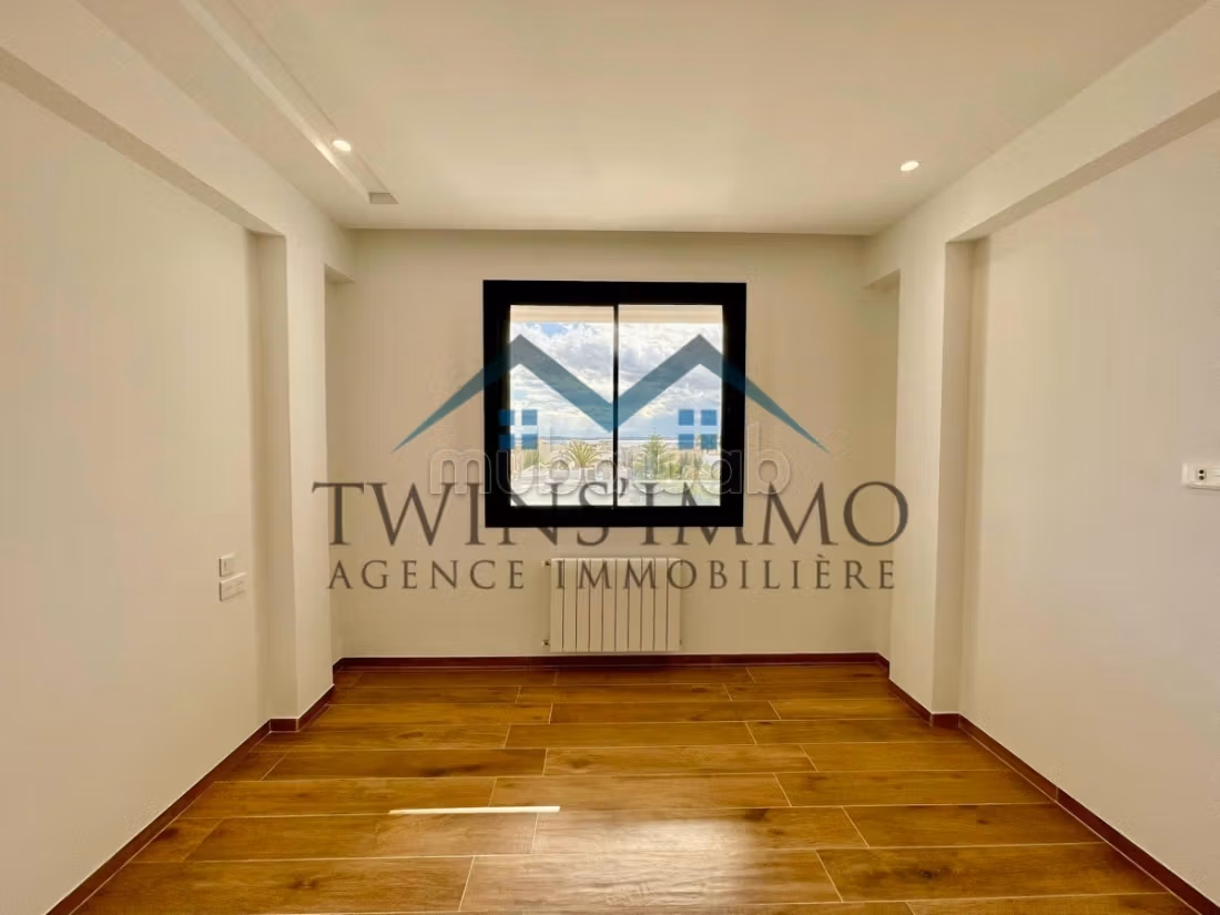 S2 Apartment at the Lakeside 2