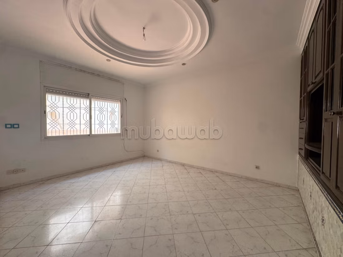 En Venta – Casa Espaciosa en Sidi Maârouf