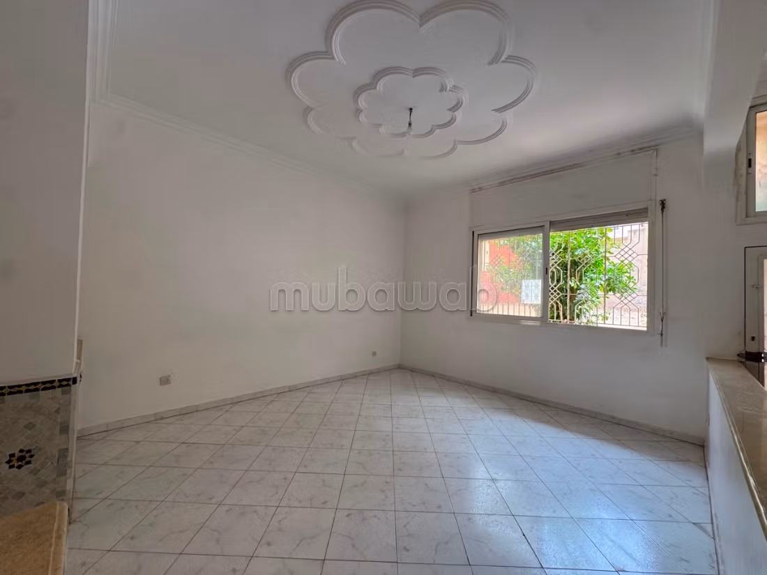 En Venta – Casa Espaciosa en Sidi Maârouf
