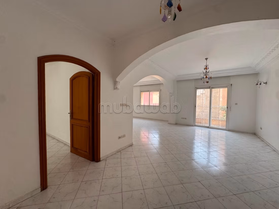En Venta – Casa Espaciosa en Sidi Maârouf