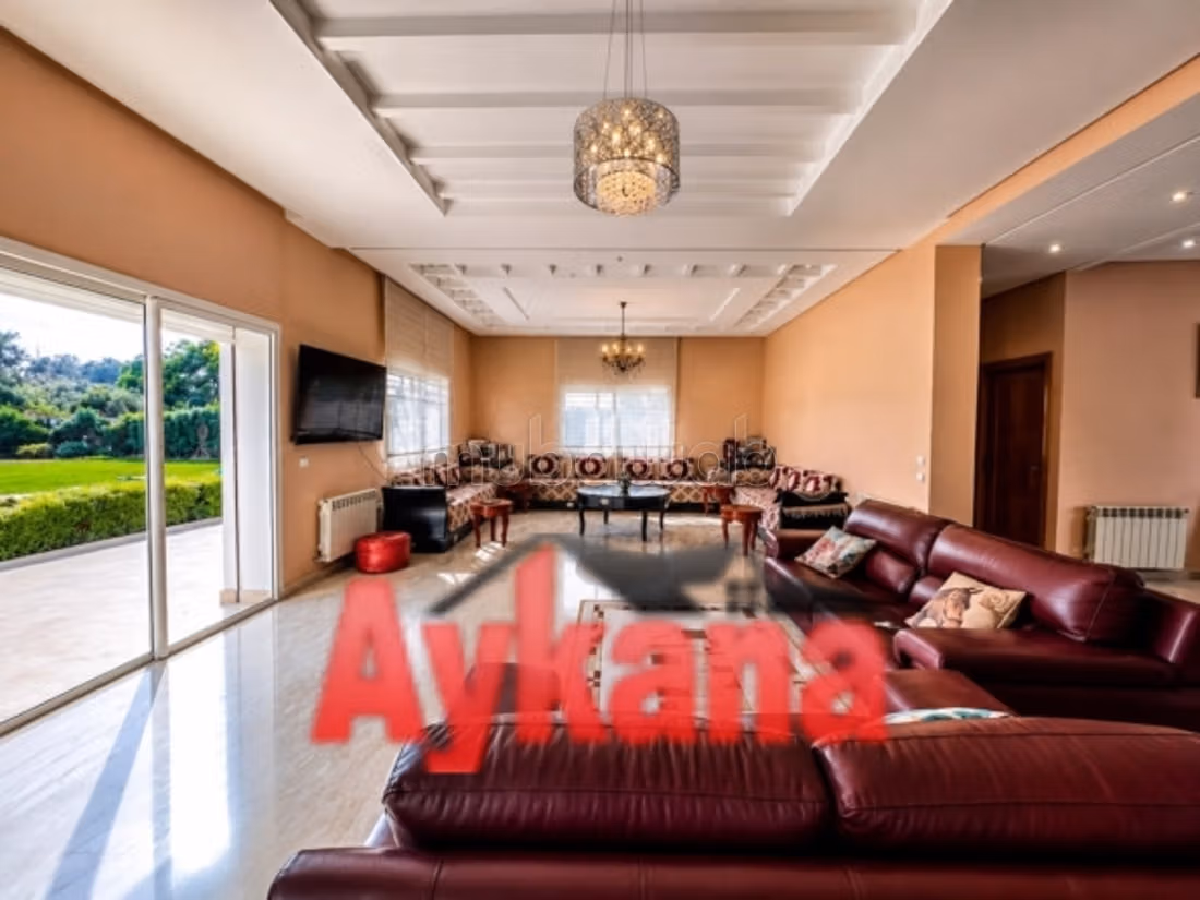 Villa 400 m² à Harhoura — 2