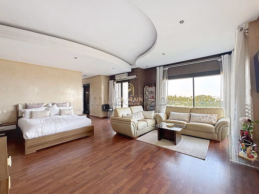Villa de Prestige à Vendre à Illigh – Agadir