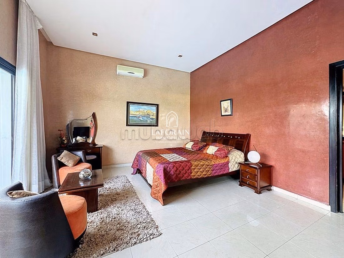 Villa de Prestige à Vendre à Illigh – Agadir