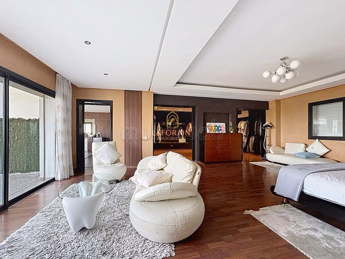 Villa de Prestige à Vendre à Illigh – Agadir