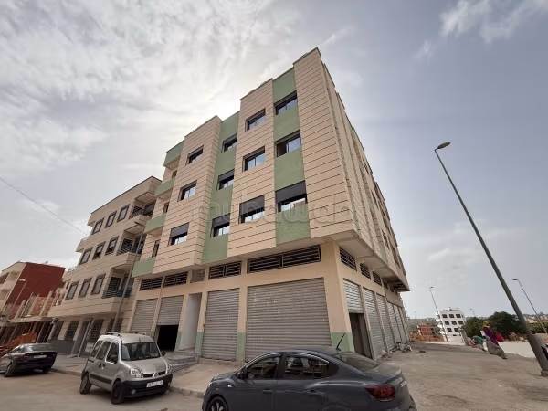 Apartments for sale with two façades, 3 rooms, only 52 million with support