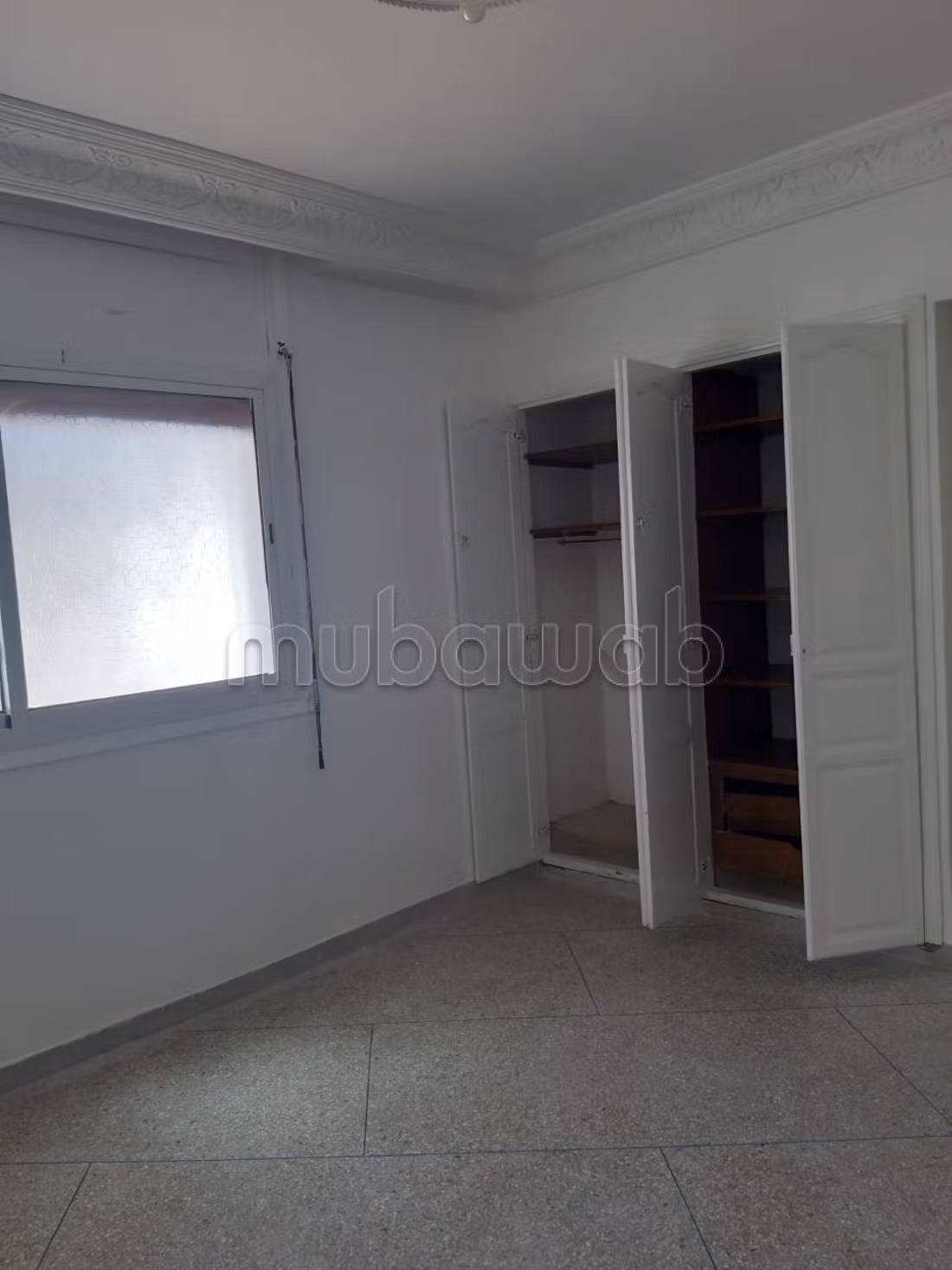 In Affitto – Appartamento al Piano di una Villa a Hay Hana