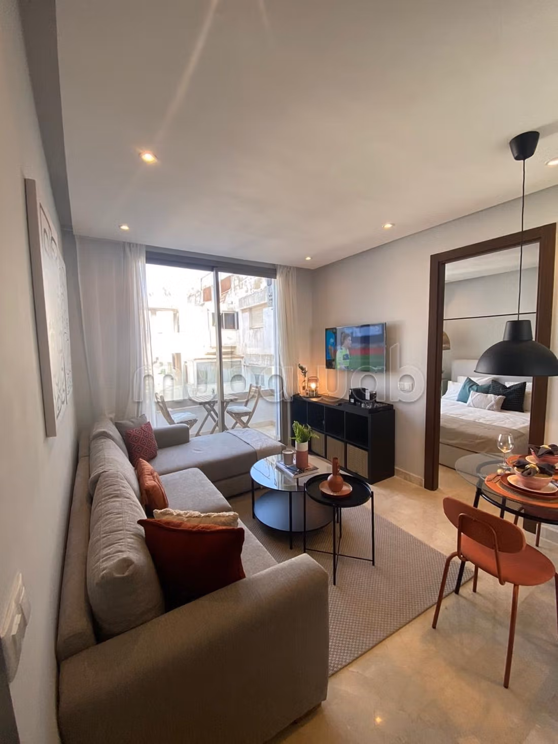 Studio meublé avec terrasse
