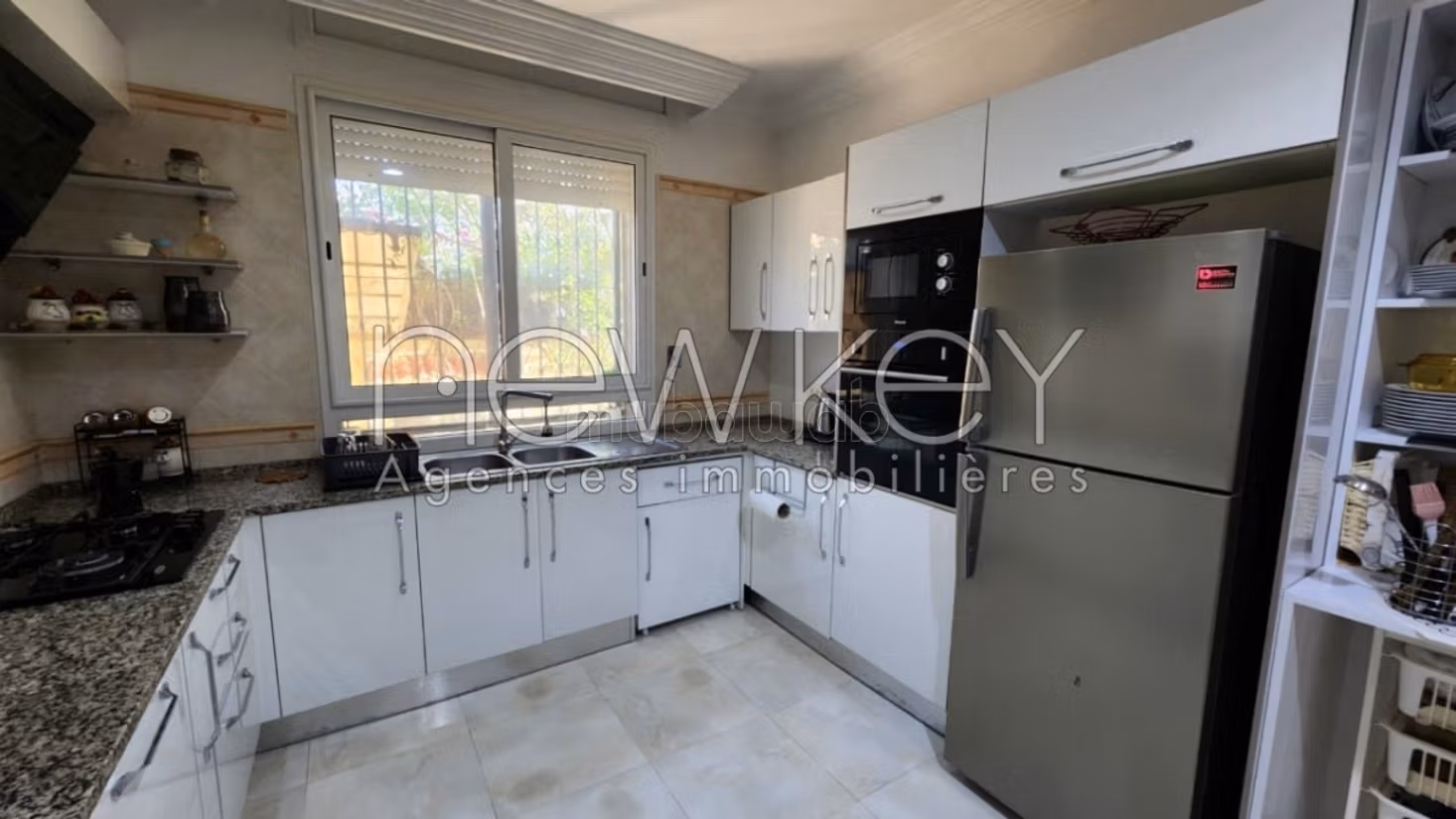 Casa S4 in vendita a La Soukra