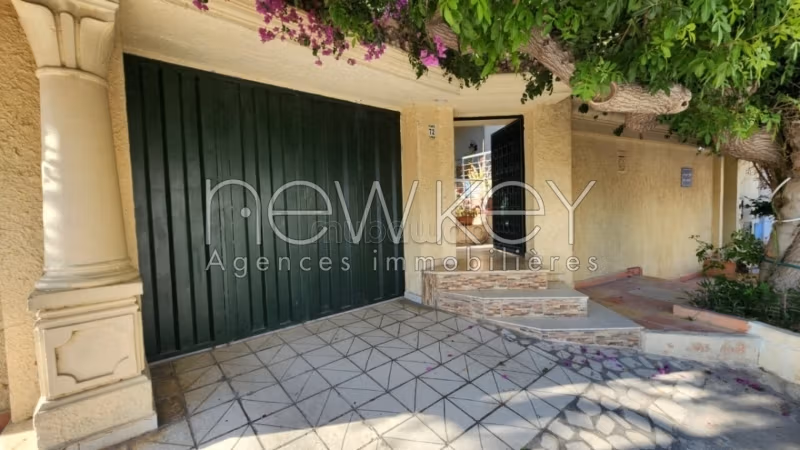 Maison S4 à vendre à La Soukra