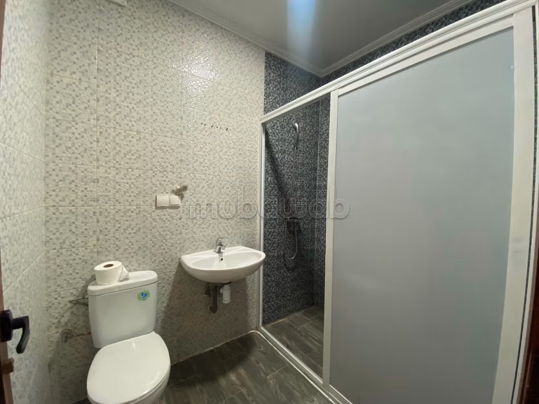 Appartement 2 chambres rénové à Hay Mohammadi
